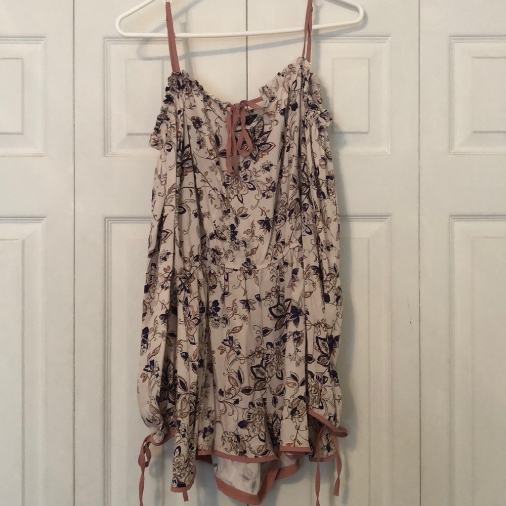 Off the shoulder long sleeve paisley romper!